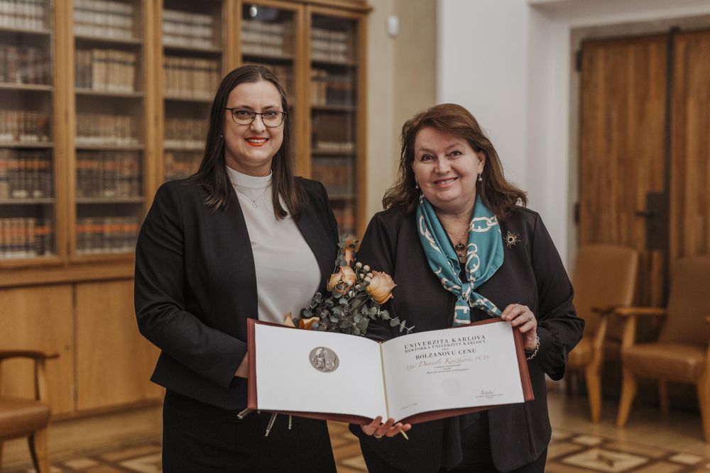 e76309c4 0df3 4862 b46d 4398954c0bbd