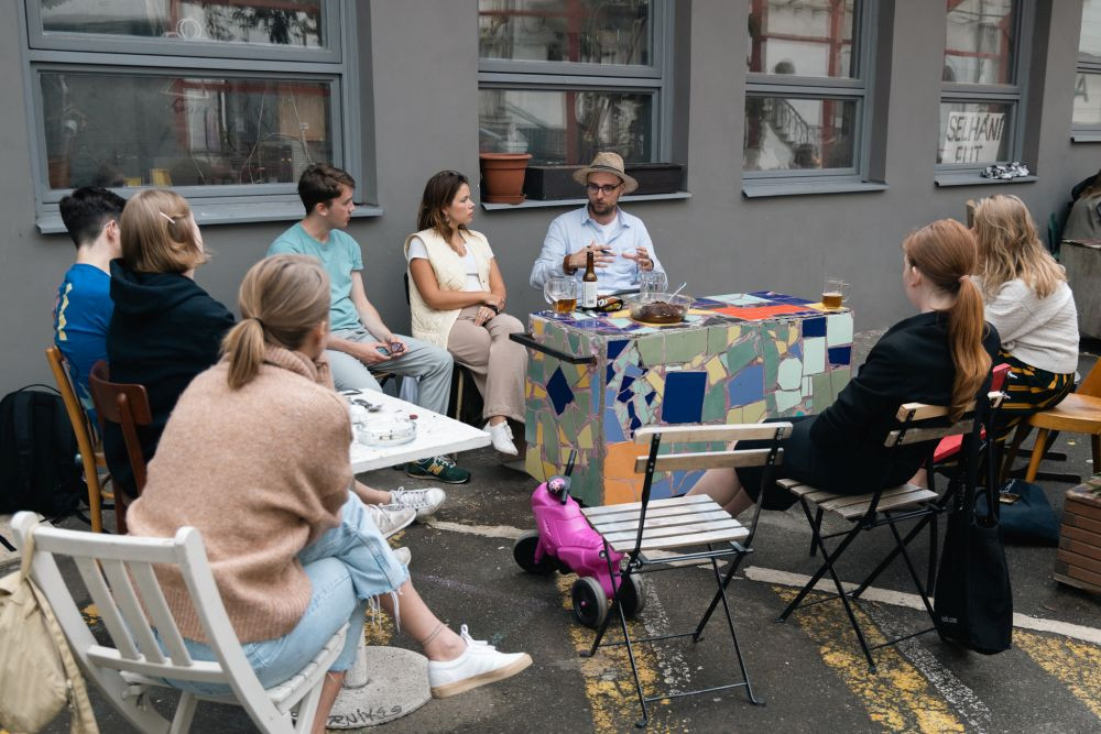 Akce každý den. Studentská Hybernská spojuje a baví