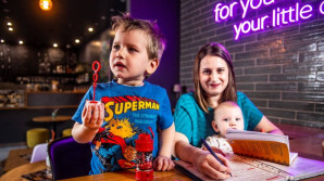 Studujícím rodičům nechybí nasazení, ale čas