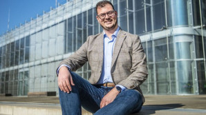 Otevřel přehlížené téma: menšinový stres queer lidí