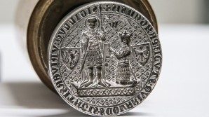 Pečeť UK dal vyrobit Karel IV., přetahovali se o ni Němci