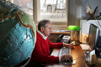 HYN23684_up_original