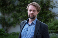 1-JB_portret_autor_Adam_Vackar_up_original