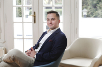 933c944e-9125-41da-88d3-5ca55002af57_original