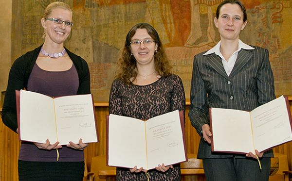 Autorky excelentních studentských vědeckých prací převzaly Bolzanovu cenu