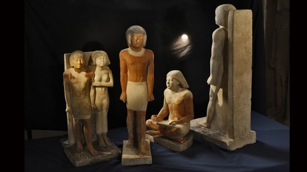 Studie: Staroegyptští písaři přetěžovali krk, klouby i ramena